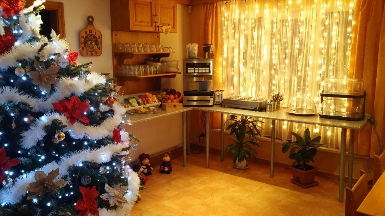 Wellness Penzion Palice ยินดริคูฟราเดตส์ ภายนอก รูปภาพ